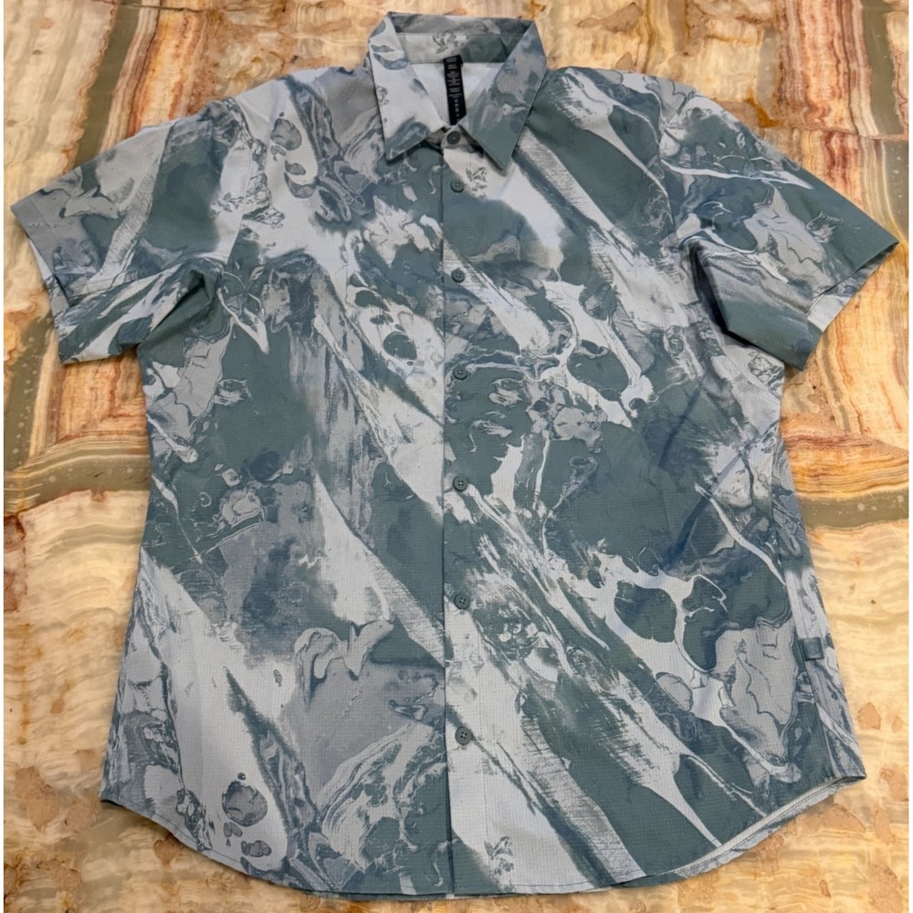 Lululemon Mens Airing Easy Button-Up Shirt Gray Green Marble Print Size L